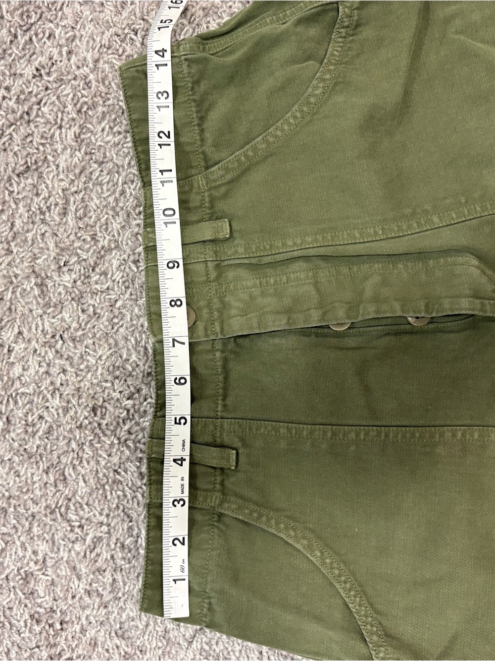 Citizens of Humanity High-Rise Utility Shorts Olive Green - Picture 12 of 15